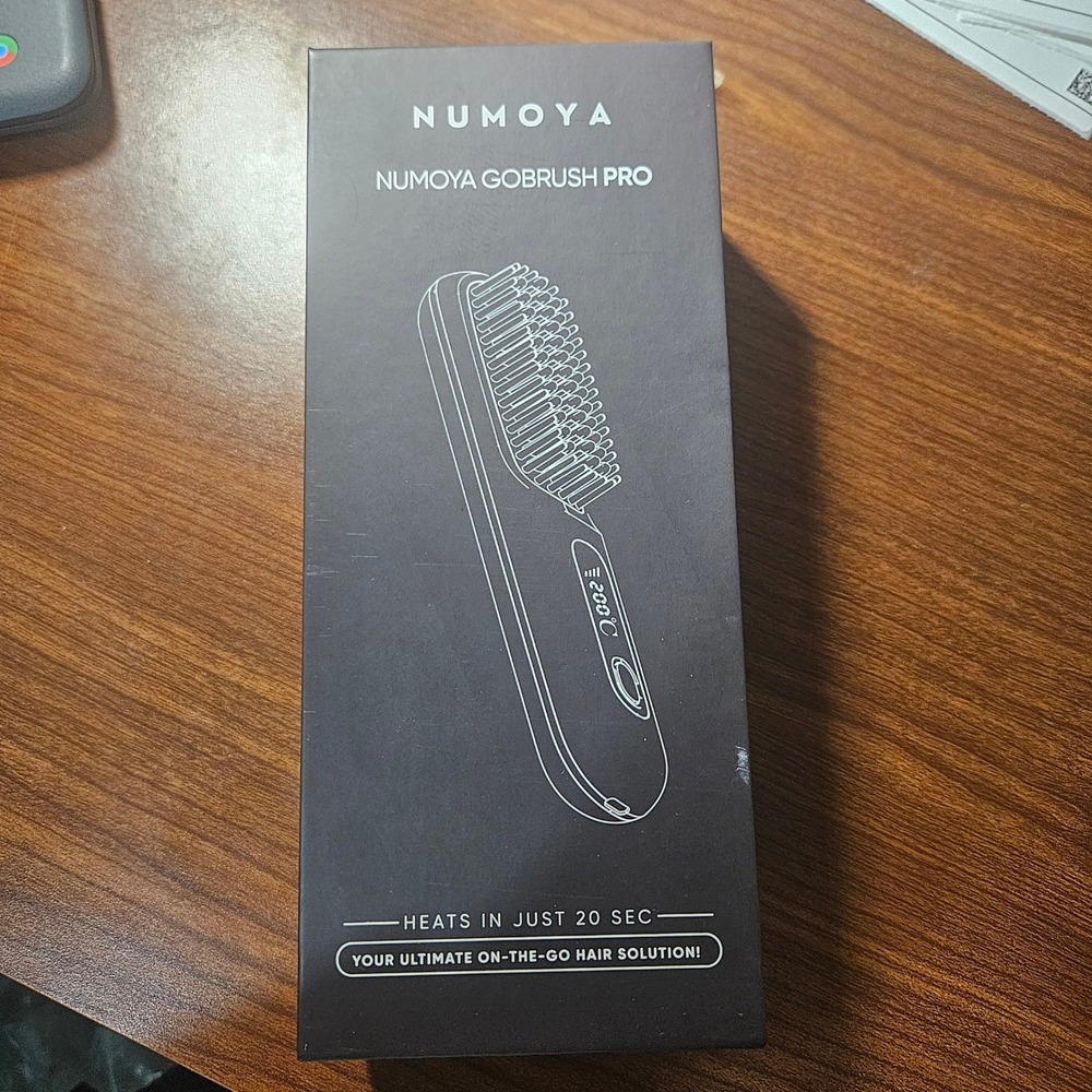Numoya GoBrush Pro Hair Straightener Brush Unisex White Cordless Portable S7